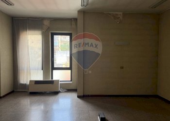 Stanza vuota - Stabile - Palazzo Via Giuseppe Garibaldi
 
48, Bovolone - foto 63