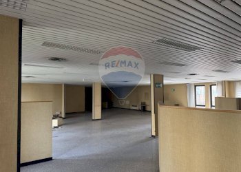 Parcheggio - Stabile - Palazzo Via Giuseppe Garibaldi
 
48, Bovolone - foto 75