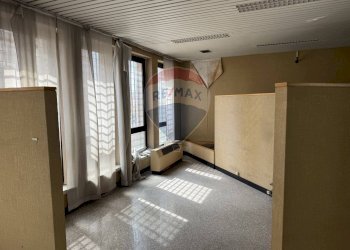 Stanza vuota - Stabile - Palazzo Via Giuseppe Garibaldi
 
48, Bovolone - foto 80