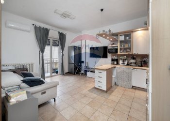 Soggiorno - Three-room apartment Via Risorgimento
 
161, Sesto San Giovanni - photo 1