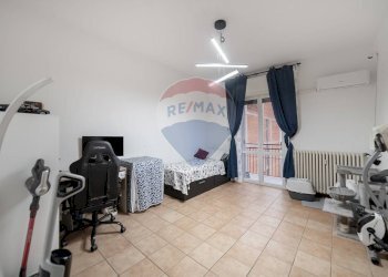Camera / camera da letto - Three-room apartment Via Risorgimento
 
161, Sesto San Giovanni - photo 12