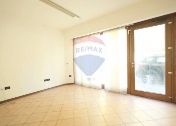 Stanza vuota - Ufficio VIA VERDI
 
25, Asiago - foto 8