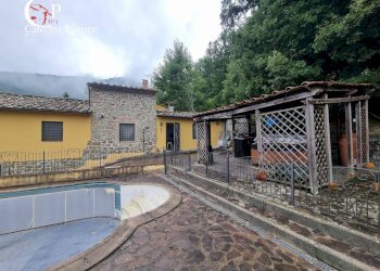 Foto 2 - Villa via di Tassaia
 
20, Borgo San Lorenzo - foto 2