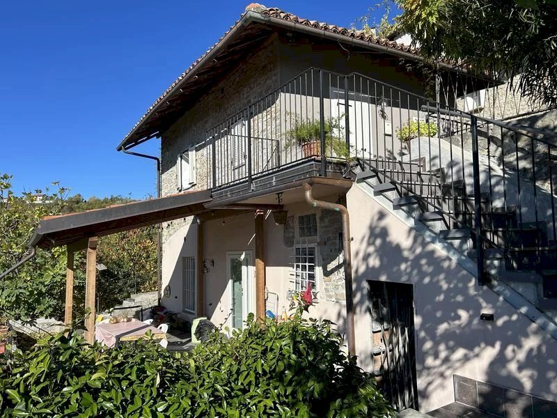 Casa indipendente Cerretto Langhe - foto 1