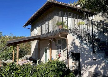 Independent house Cerretto Langhe - photo 1