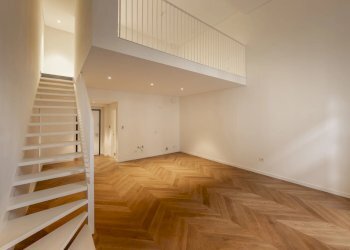 One-room apartment Via Alfieri, Torino - photo 3