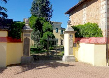 Facciata - Rustico Via Torino, 46, Castelletto Merli - foto 1