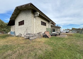 Capannone Via Don Agostino Pellegrino, frazione Fontanelle, Boves - foto 31