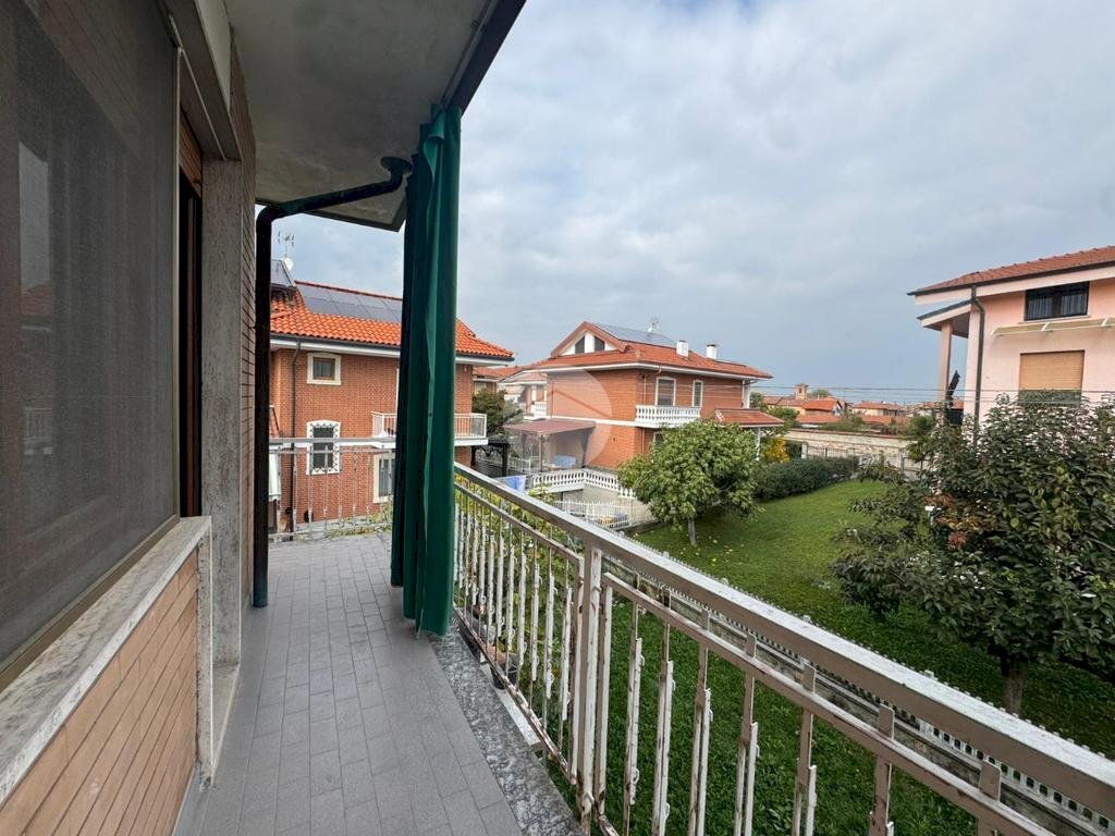 Three-room apartment Via Don Lorenzo Milani, Robassomero - photo 3