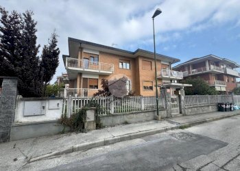 Trilocale Via Don Lorenzo Milani, Robassomero - foto 10