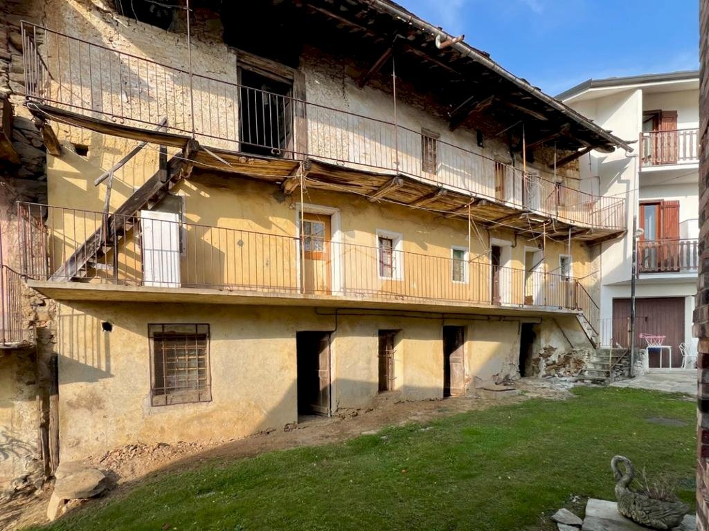 Casa semi indipendente Via san pietro, Coassolo Torinese - foto 1