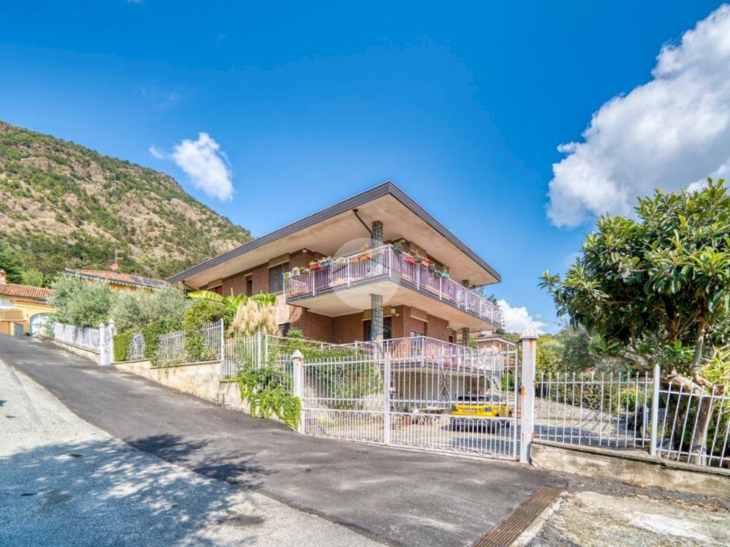 Three-family Villa Via Monte Grappa, Piossasco - photo 3