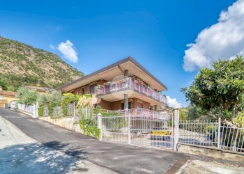 Villa Trifamiliare Via Monte Grappa, Piossasco - foto 3