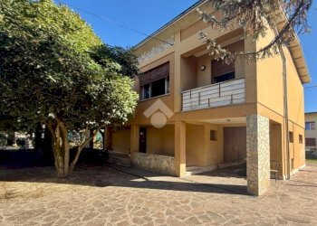 Independent house Via Giovanni Pascoli, Novellara - photo 1