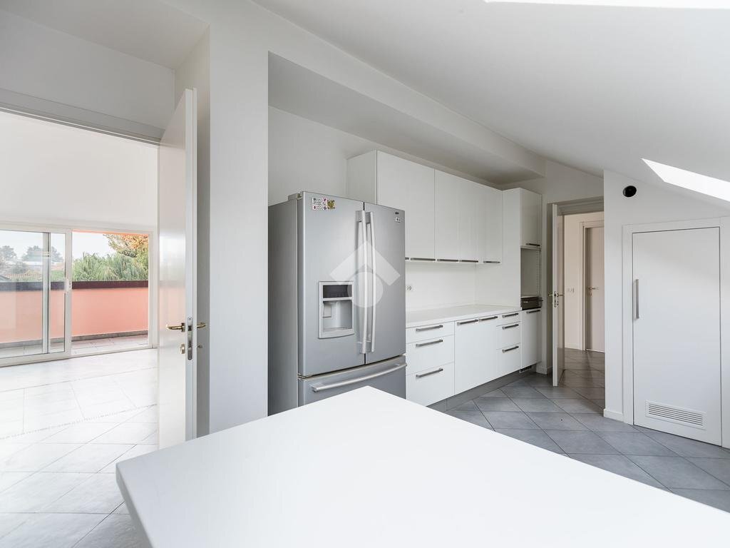 Quadrilocale Via marmolada, Milano (zona Niguarda) - foto 2