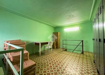 One-room apartment Via Clotilde, Torino (neighborhood San Donato) - photo 10