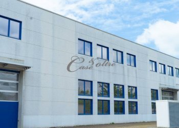 Foto 3 - Capannone Via Cervino, Figino Serenza - foto 3