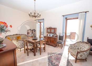 Foto 2 - Stable - Palace Via Re Manfredi
 
11, Rocca d'Arce - photo 2