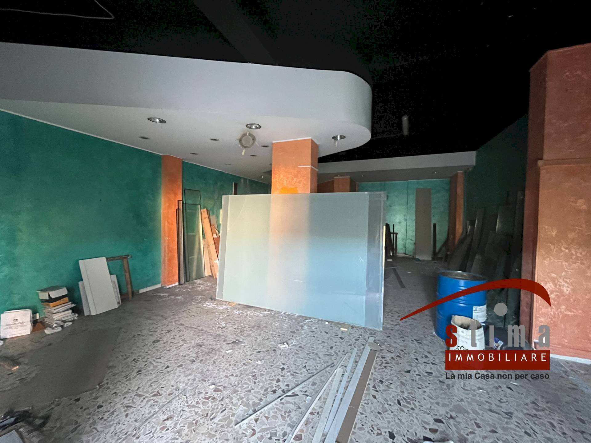 Foto 2 - Locale Commerciale viale dei comuni
 
137, Siracusa - foto 2