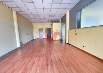 Foto 10 - Commercial Premises Via Roberto Ruffilli, Benevento - photo 10