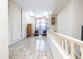 Hall / corridoio - Villa Sant'Anastasia - photo 18