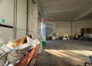 Parcheggio - Capannone Via Puglia
 
18, Acquaviva delle Fonti - foto 2