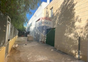 Edificio all\'aperto - Capannone Via Puglia
 
18, Acquaviva delle Fonti - foto 7