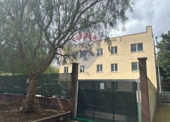 Edificio all\'aperto - Capannone Via Puglia
 
18, Acquaviva delle Fonti - foto 13