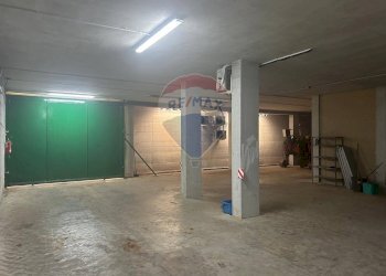 Parcheggio - Capannone Via Puglia
 
18, Acquaviva delle Fonti - foto 19