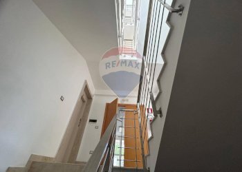 Scale - Capannone Via Puglia
 
18, Acquaviva delle Fonti - foto 29