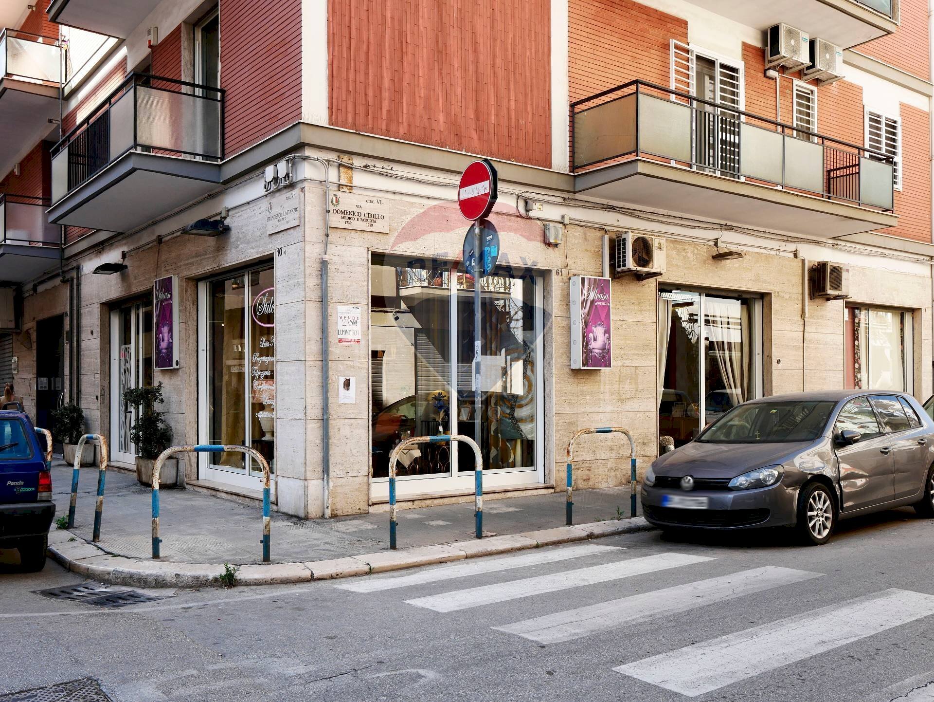 Edificio all\'aperto - Commercial Premises Via Francesco Lattanzio
 
107, Bari - photo 2