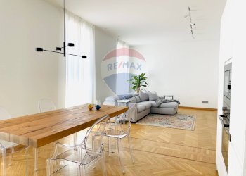 Sala da pranzo - Trilocale Via Aldo Mazza
 
1, Gavirate - foto 1