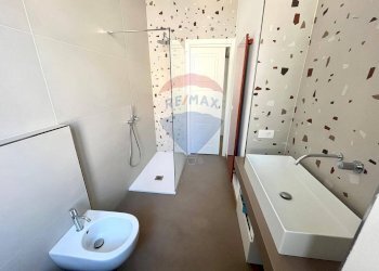 Bagno - Trilocale Via Aldo Mazza
 
1, Gavirate - foto 13