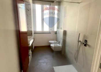 Bagno - Trilocale Via Aldo Mazza
 
1, Gavirate - foto 14