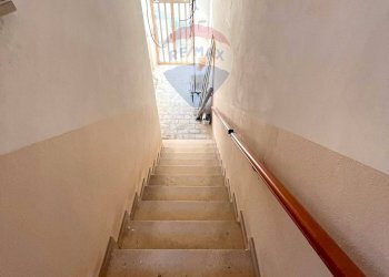 Scale - Bilocale Via Aldo Mazza
 
1, Gavirate - foto 3