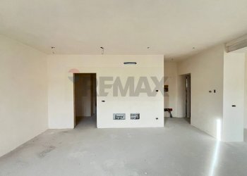 Stanza vuota - Bilocale Via Aldo Mazza
 
1, Gavirate - foto 5