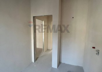 Terrazza - Bilocale Via Aldo Mazza
 
1, Gavirate - foto 10