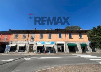 Edificio all\'aperto - Two-room apartment Via Aldo Mazza
 
1, Gavirate - photo 1