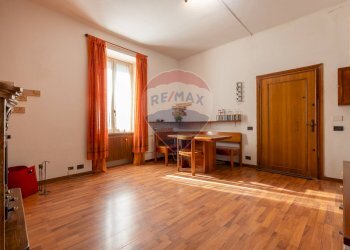 Sala da pranzo - Trilocale VIA SACCONAGHI
 
25, Comerio - foto 4