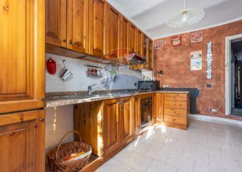 Cucina - Trilocale VIA SACCONAGHI
 
25, Comerio - foto 8