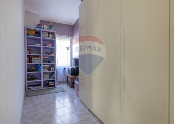 Camera / camera da letto - Trilocale VIA SACCONAGHI
 
25, Comerio - foto 10