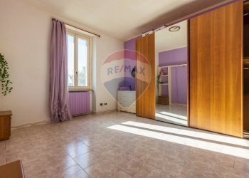 Camera / camera da letto - Trilocale VIA SACCONAGHI
 
25, Comerio - foto 18