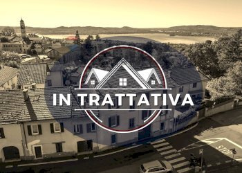 Edificio all\'aperto - Three-room apartment VIA SACCONAGHI
 
25, Comerio - photo 1