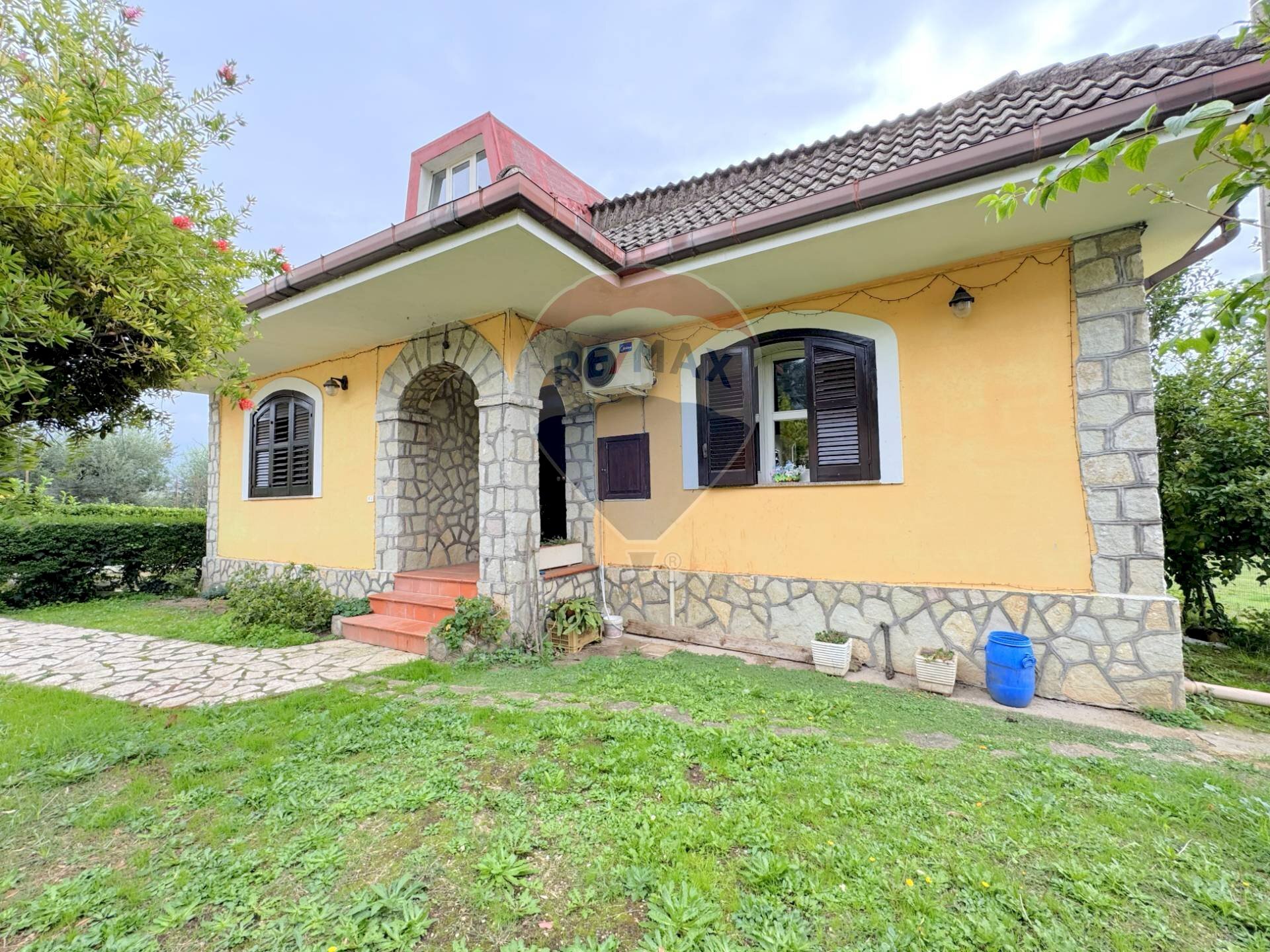 Casa all\'aperto - Villa Via Fontanelle
19, Alife - photo 3