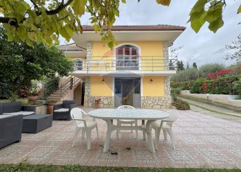 Casa all\'aperto - Villa Via Fontanelle
 
19, Alife - photo 1