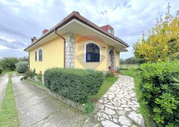Casa all\'aperto - Villa Via Fontanelle
 
19, Alife - photo 5
