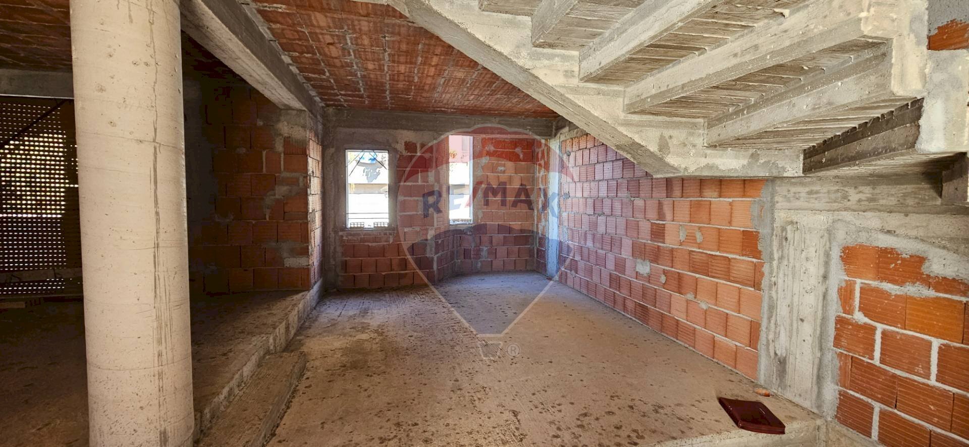 Stanza vuota - Semi-detached house Via Etnea
 
SNC, Acquedolci - photo 3