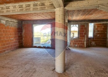 Stanza vuota - Semi-detached house Via Etnea
 
SNC, Acquedolci - photo 9