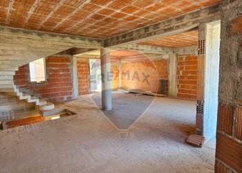 Scale - Semi-detached house Via Etnea
 
SNC, Acquedolci - photo 10