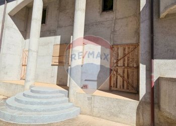 Edificio all\'aperto - Semi-detached house Via Etnea
 
SNC, Acquedolci - photo 28